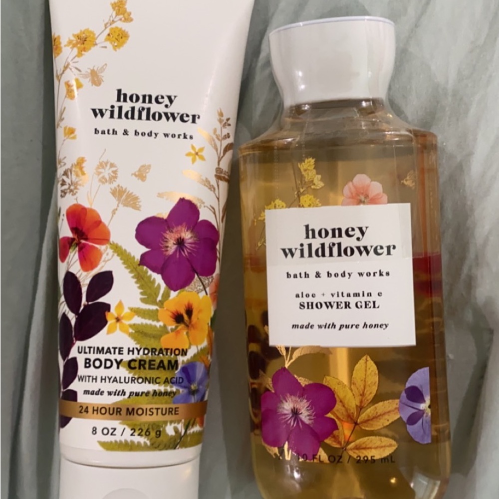 Bath and body works Honey Wildflower, never opened or use still sealed
